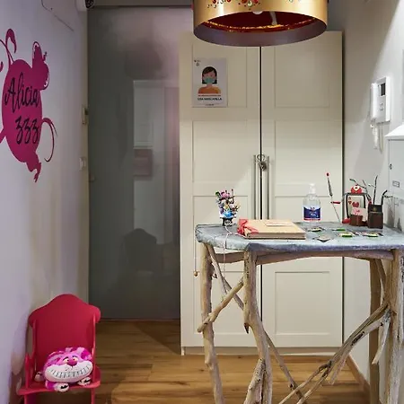 Pension Aliciazzz Bed And Breakfast Bilbao Guest house 2*