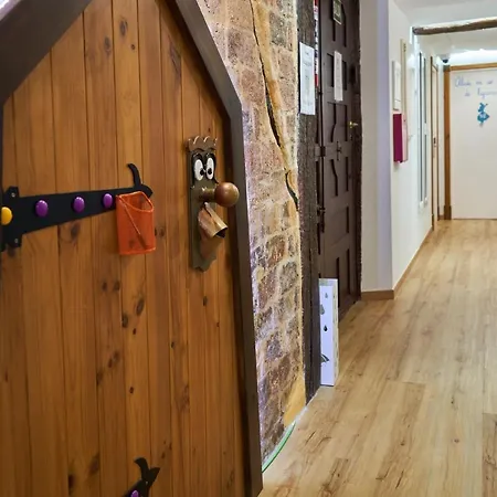 Pension Aliciazzz Bed And Breakfast Bilbao 2*