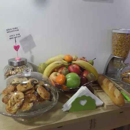 Pension Aliciazzz Bed And Breakfast Bilbao