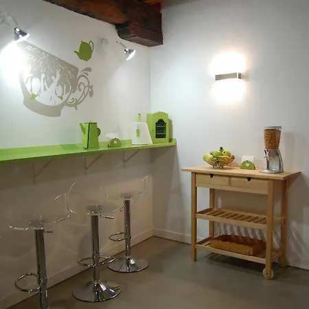 Pension Aliciazzz Bed And Breakfast Bilbao