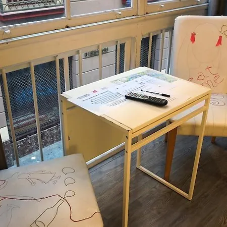 Pension Aliciazzz Bed And Breakfast Bilbao