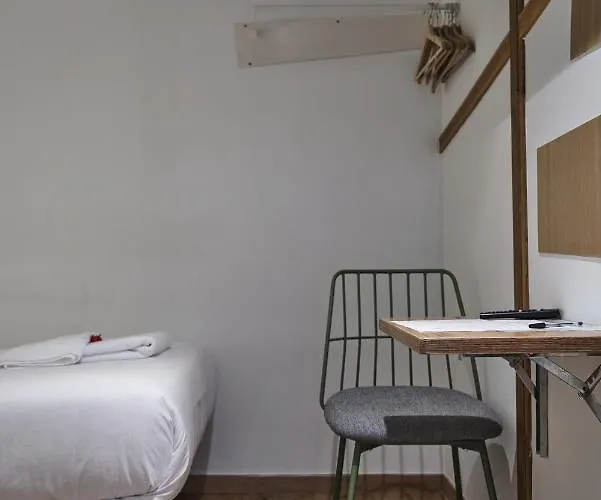Pension Aliciazzz Bed And Breakfast Bilbao