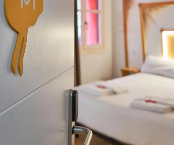 Pension Aliciazzz Bed And Breakfast Bilbao