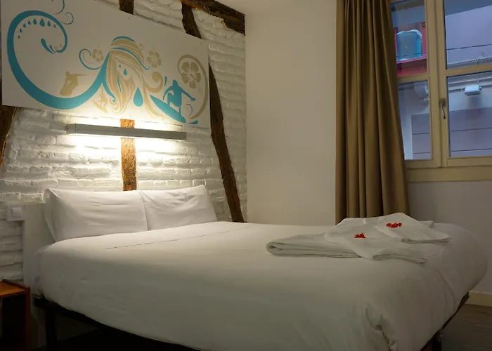 Pensionat Pension Aliciazzz Bed And Breakfast Bilbao