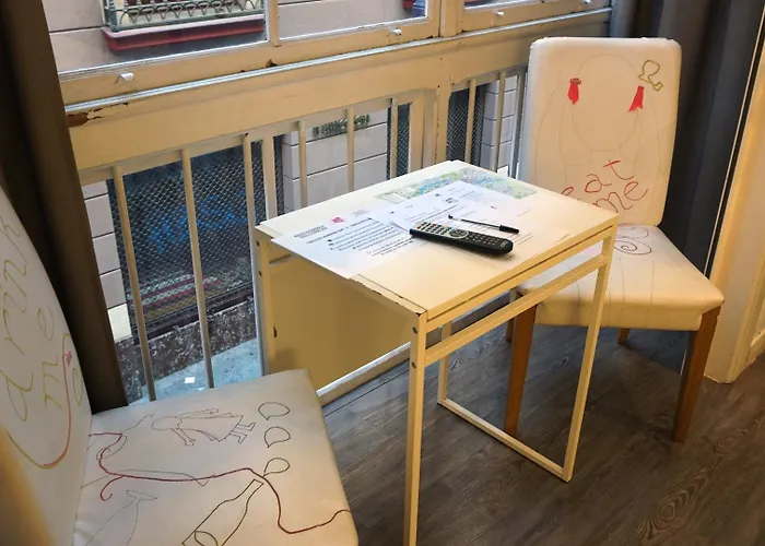 Pensionat Pension Aliciazzz Bed And Breakfast Bilbao