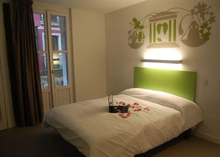 Pensionat Pension Aliciazzz Bed And Breakfast Bilbao