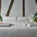 Pension Aliciazzz Bed And Breakfast Bilbao Guest house Bilbao