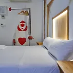 Guest house Pension Aliciazzz Bed And Breakfast Bilbao 2*